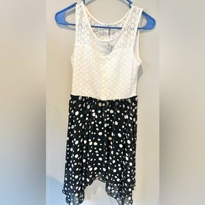 Disney Minnie Mouse Rocks the Dots Polka Dot Dress Juniors Medium Sweetheart